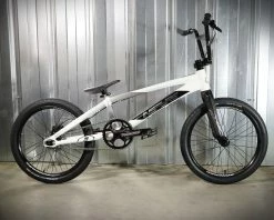 BMX INSPYRE EVO-C DISK PRO XL WHITE 2023 -VÉLO Soldes Boutique inspyre evo c side 1 web