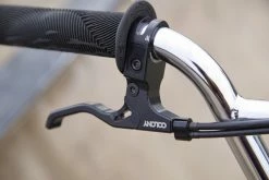 LEVIER DE FREIN COLONY BRETHREN DROIT -VÉLO Soldes Boutique photo nov 27 11 10 19 am